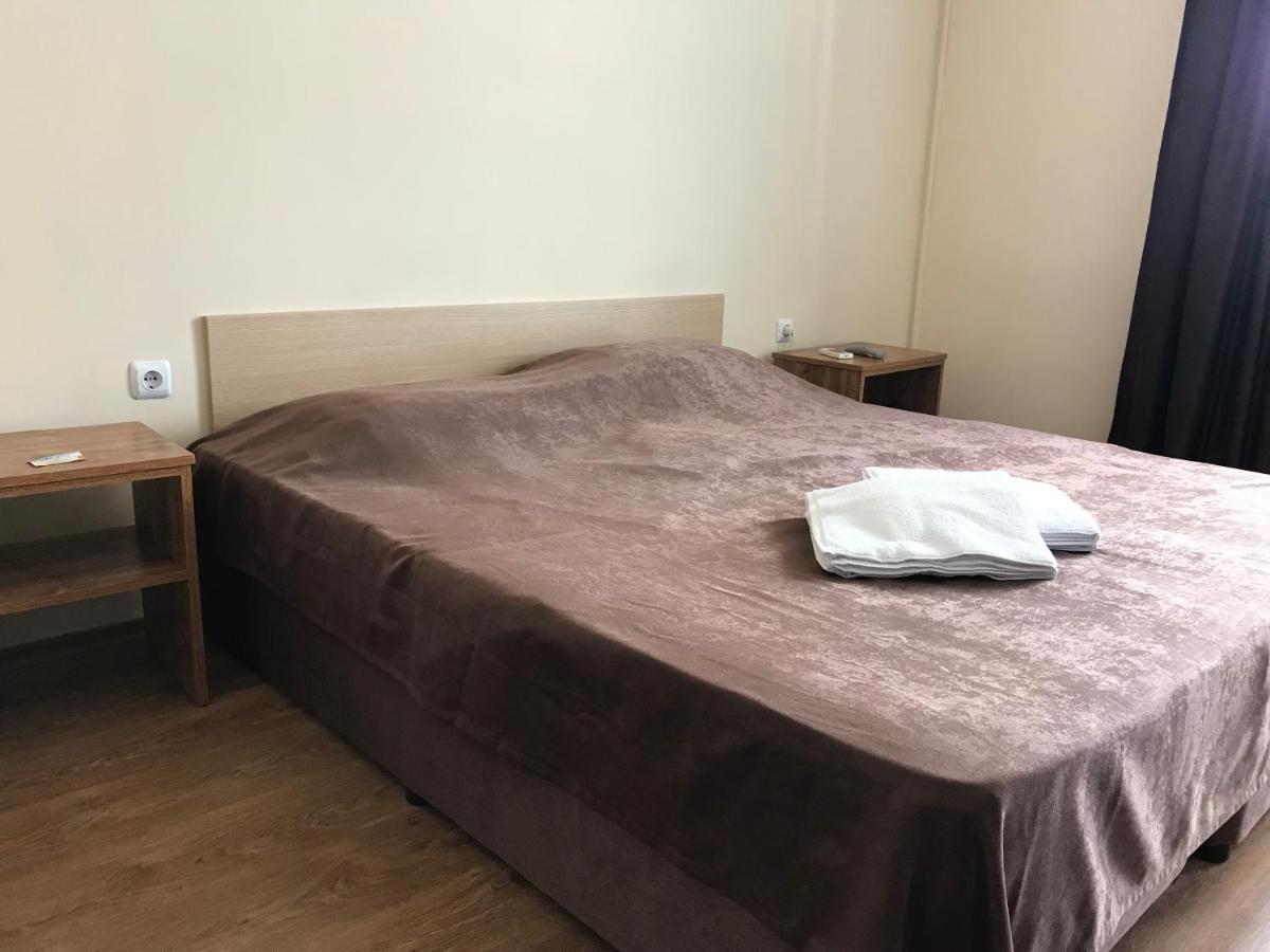Family Hotel Akra チェルノモレツ エクステリア 写真